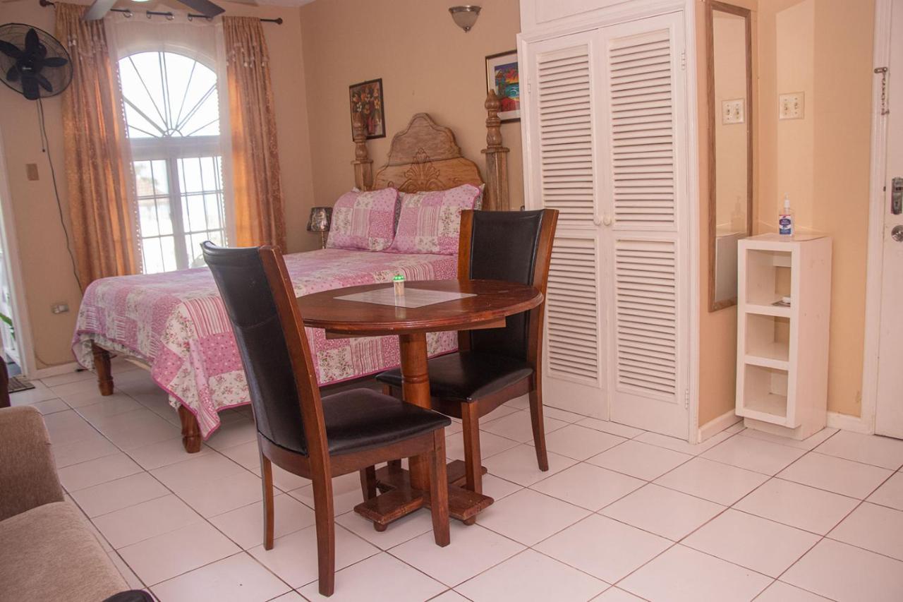 Elegant Condo Awesome View Ocho Rios Eksteriør billede