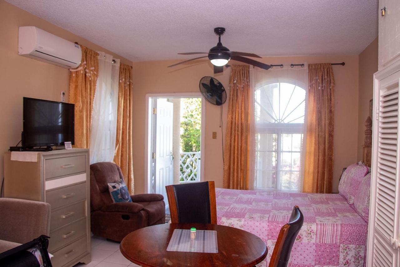 Elegant Condo Awesome View Ocho Rios Eksteriør billede